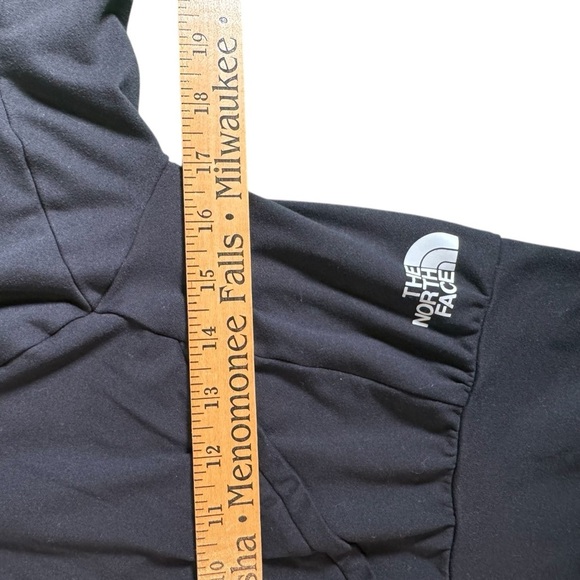 The North Face Women’s XS Black FlashDry Wrap Hoodie Long Sleeve Thumbholes - Picture 5 of 10
